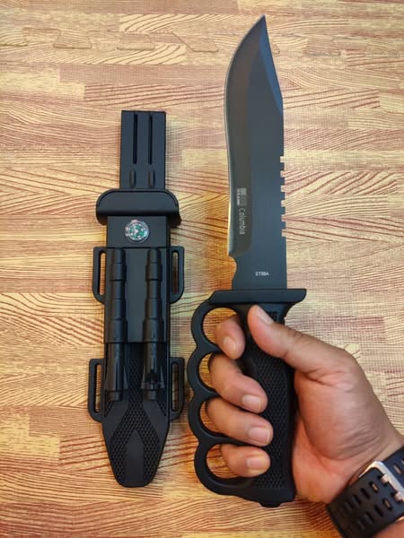 Columbia 2738A Fixed Blade Dagger With Firestarter+Compass