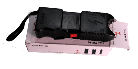 ELECTROSHOCK TASER SELF DEFENSE + FLASHLIGHT 928