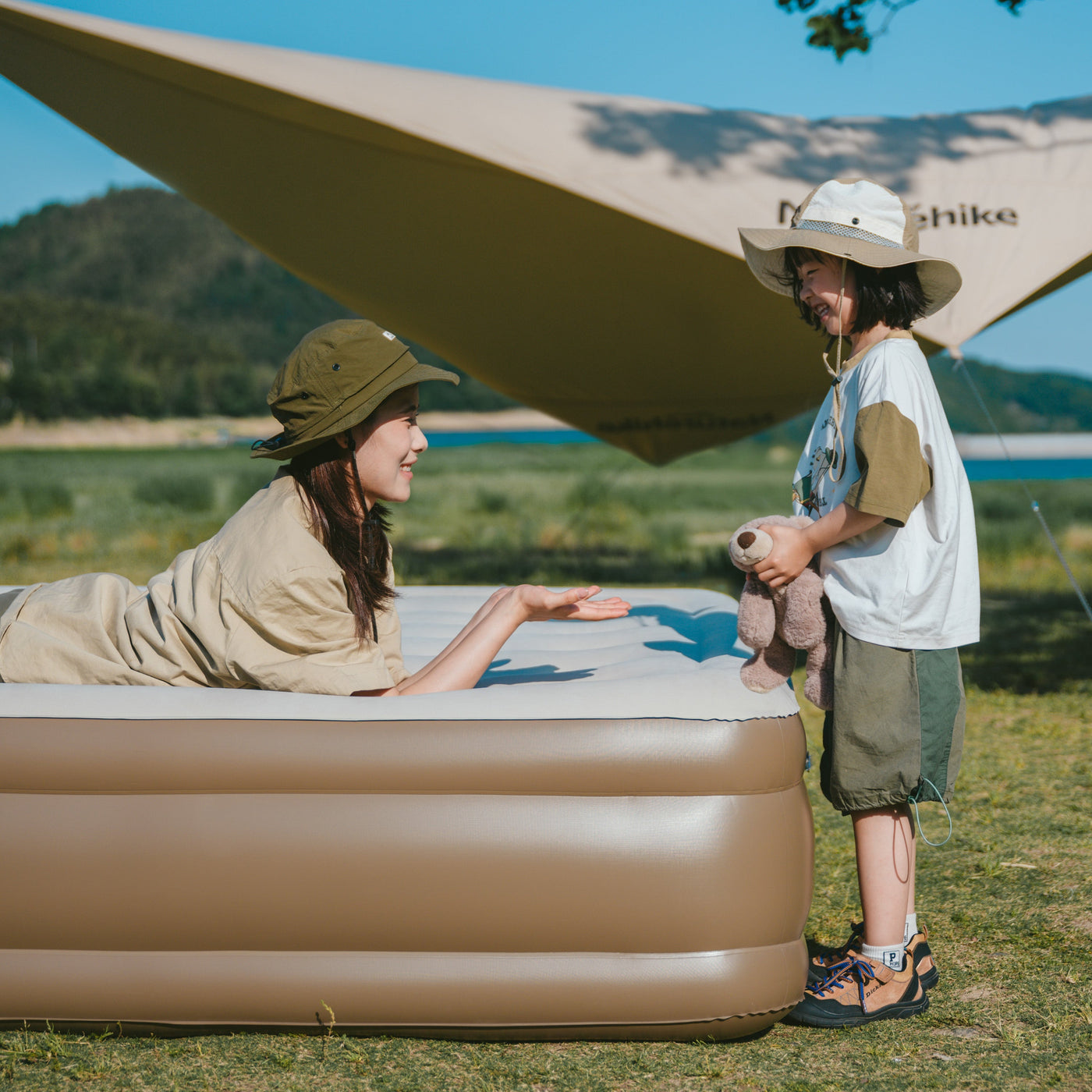 Naturehike 45cm Double Outdoor Camping Sleeping Inflatable Bed With Built-in Pump